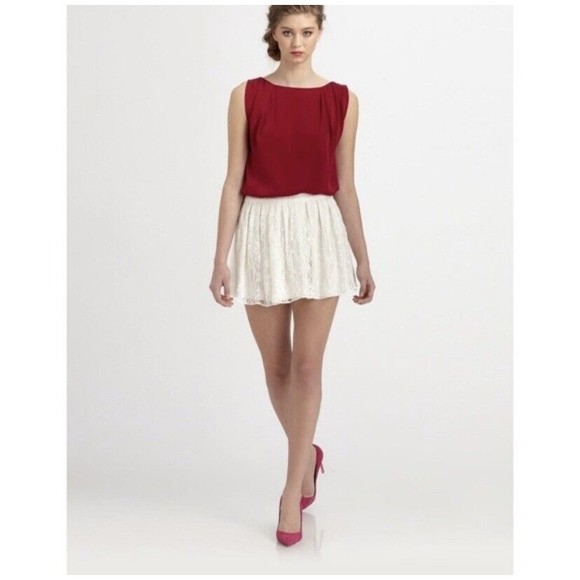 Alice + Olivia NWT Rei Box Pleat Lace Skirt in White Size 2